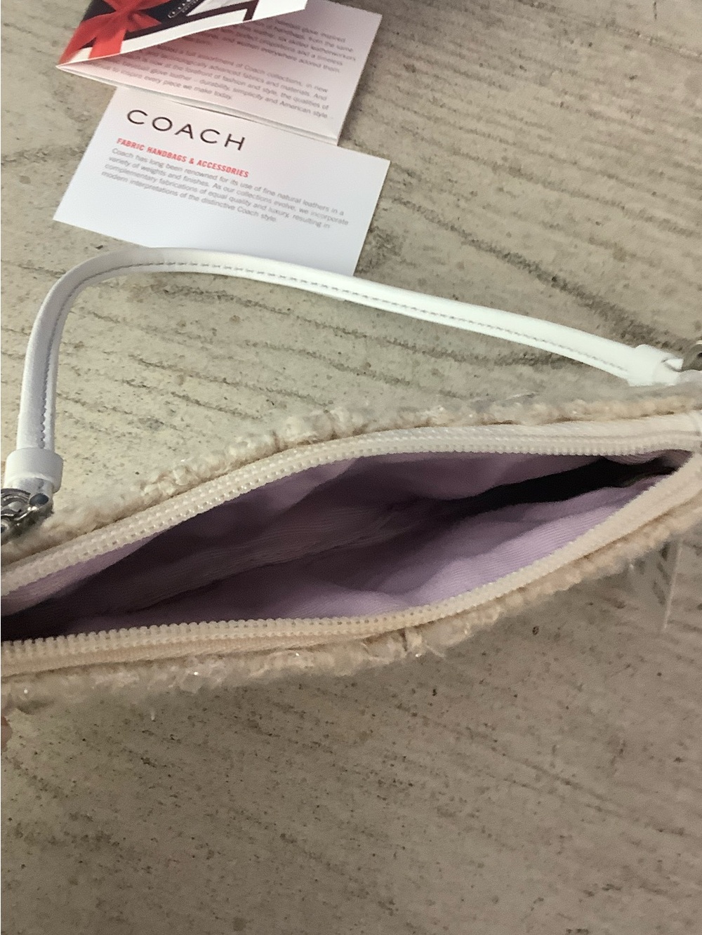 NWT RARE Coach Ivory Wool Floral 3D Appliqué Wristlet with Metallic Accents - Picture 9 of 12